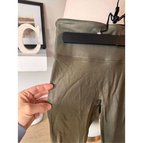 SPANX Rich Olive Green Faux Leather Liquid Leggings Size Small - Picture 4 of 8